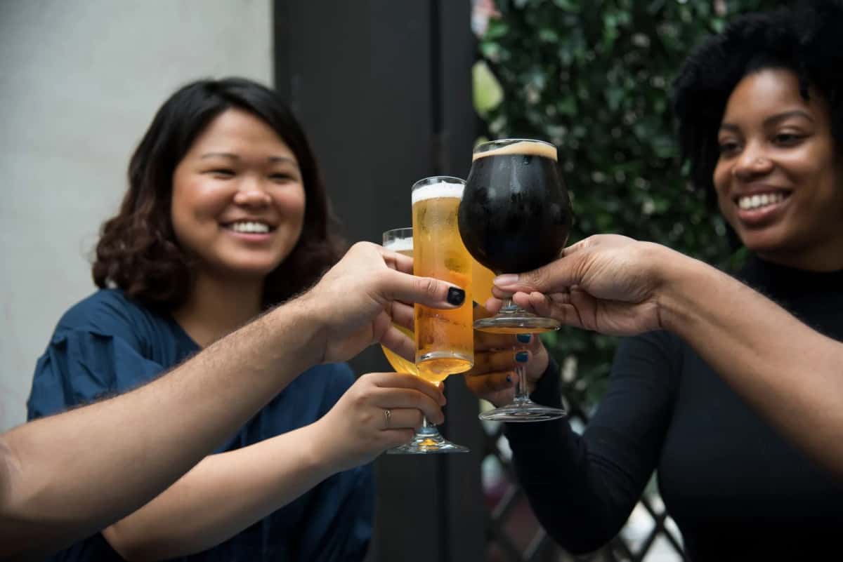 Rencontre conviviale entre expatriés, la communauté française en Colombie